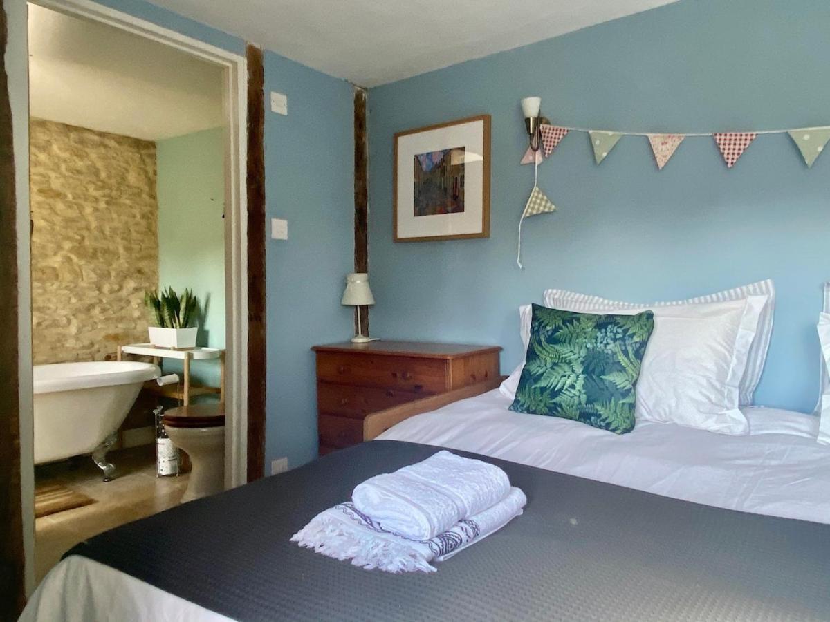 The Explorers Rest - Cottage - Frome Buckland Dinham Экстерьер фото