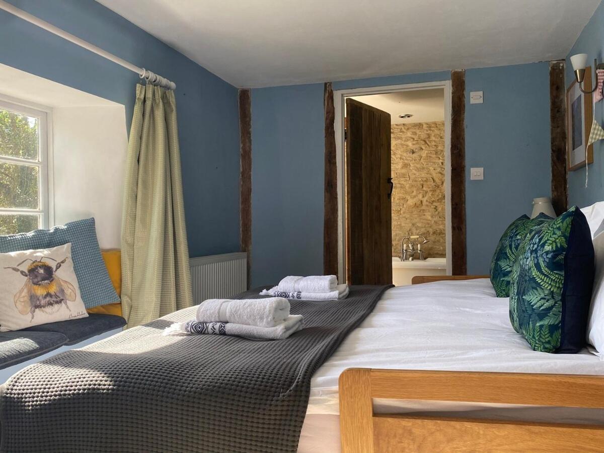The Explorers Rest - Cottage - Frome Buckland Dinham Экстерьер фото