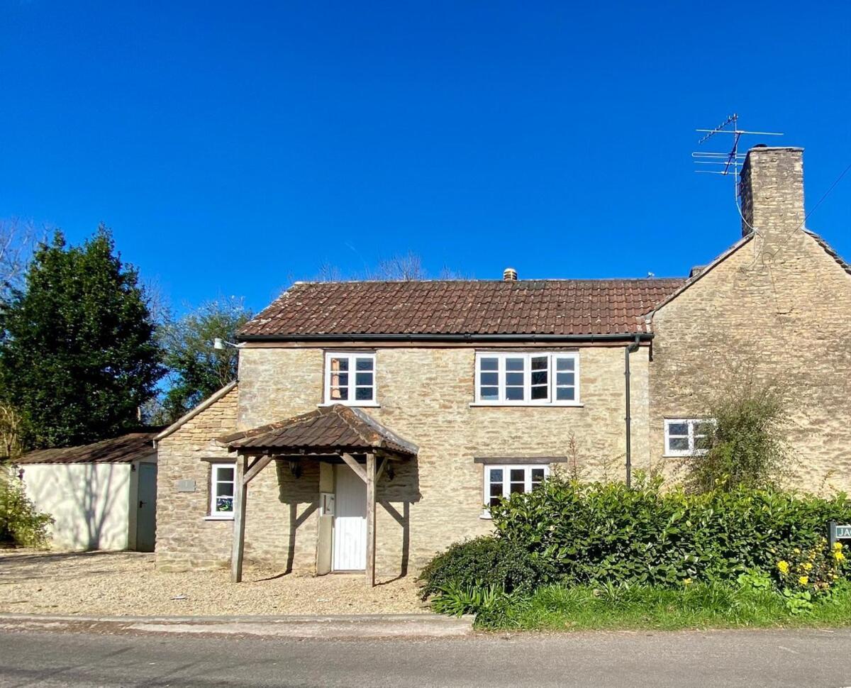The Explorers Rest - Cottage - Frome Buckland Dinham Экстерьер фото